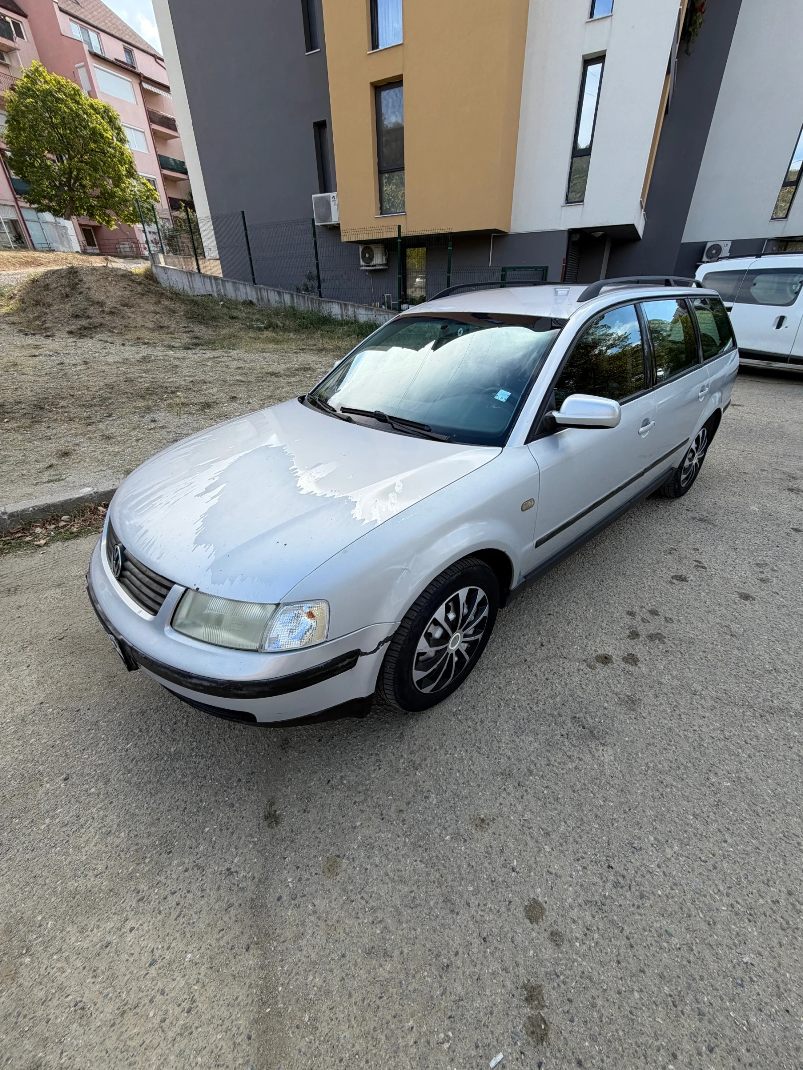 VW Passat 1.8Т 150 КЛИМА, снимка 5 - Автомобили и джипове - 56288436