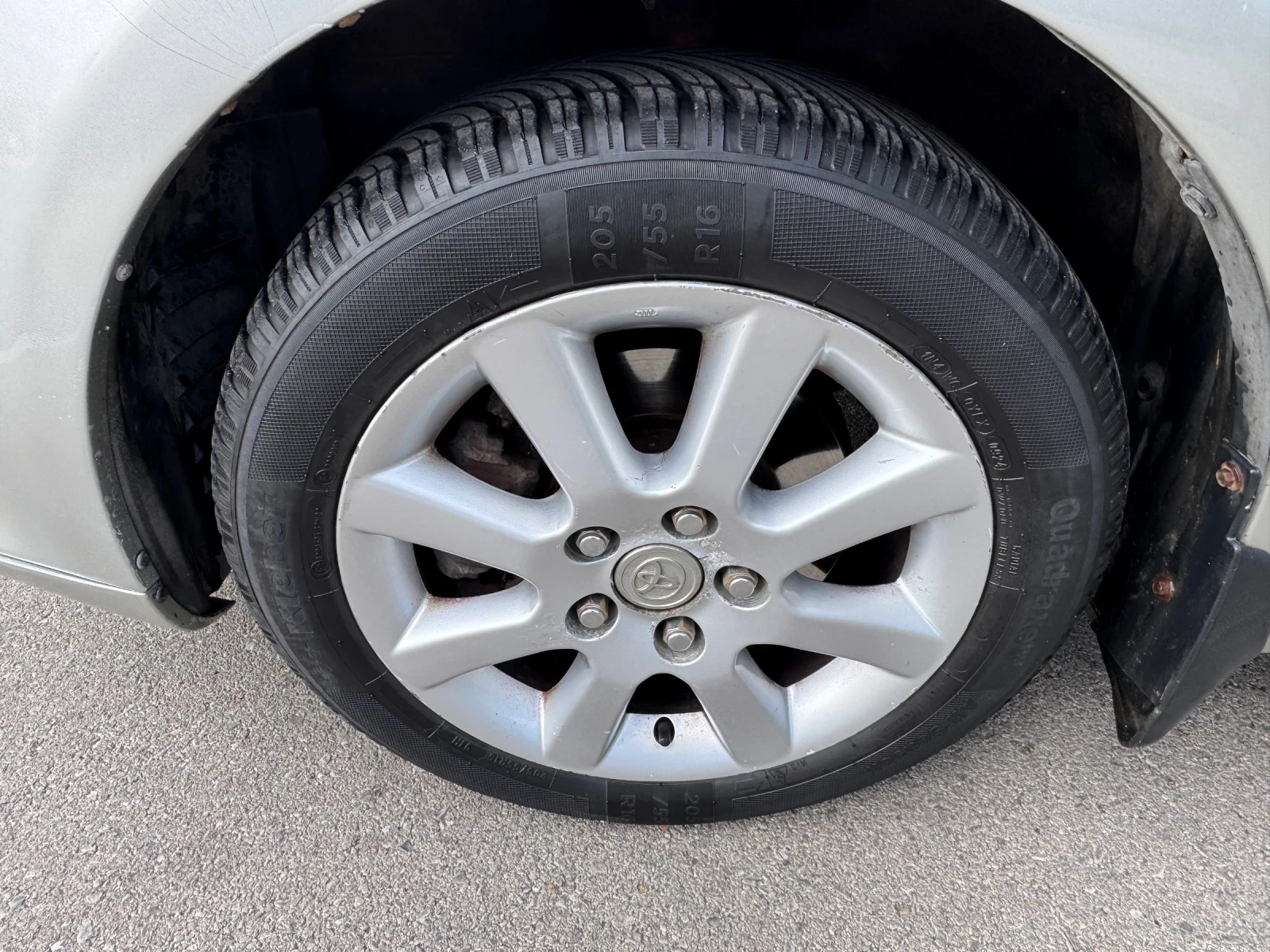 Toyota Corolla verso, снимка 13 - Автомобили и джипове - 56309309