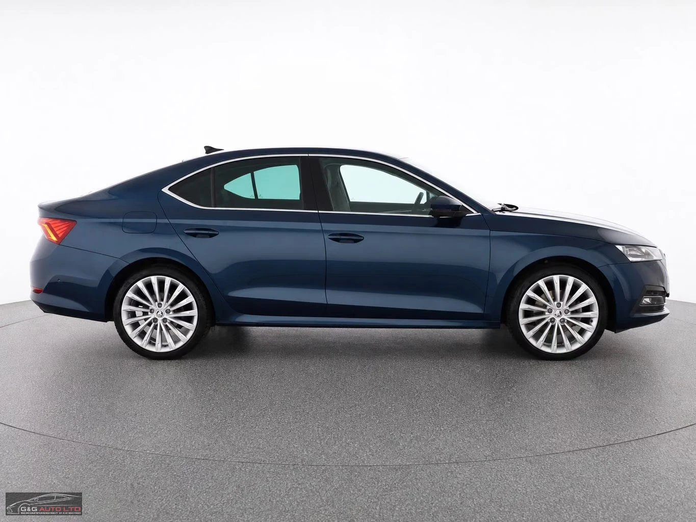 Skoda Octavia 2.0/150HP/4X4/STYLE/HUD/CAM/MEMO/LED/978z | Mobile.bg � ����������� 6