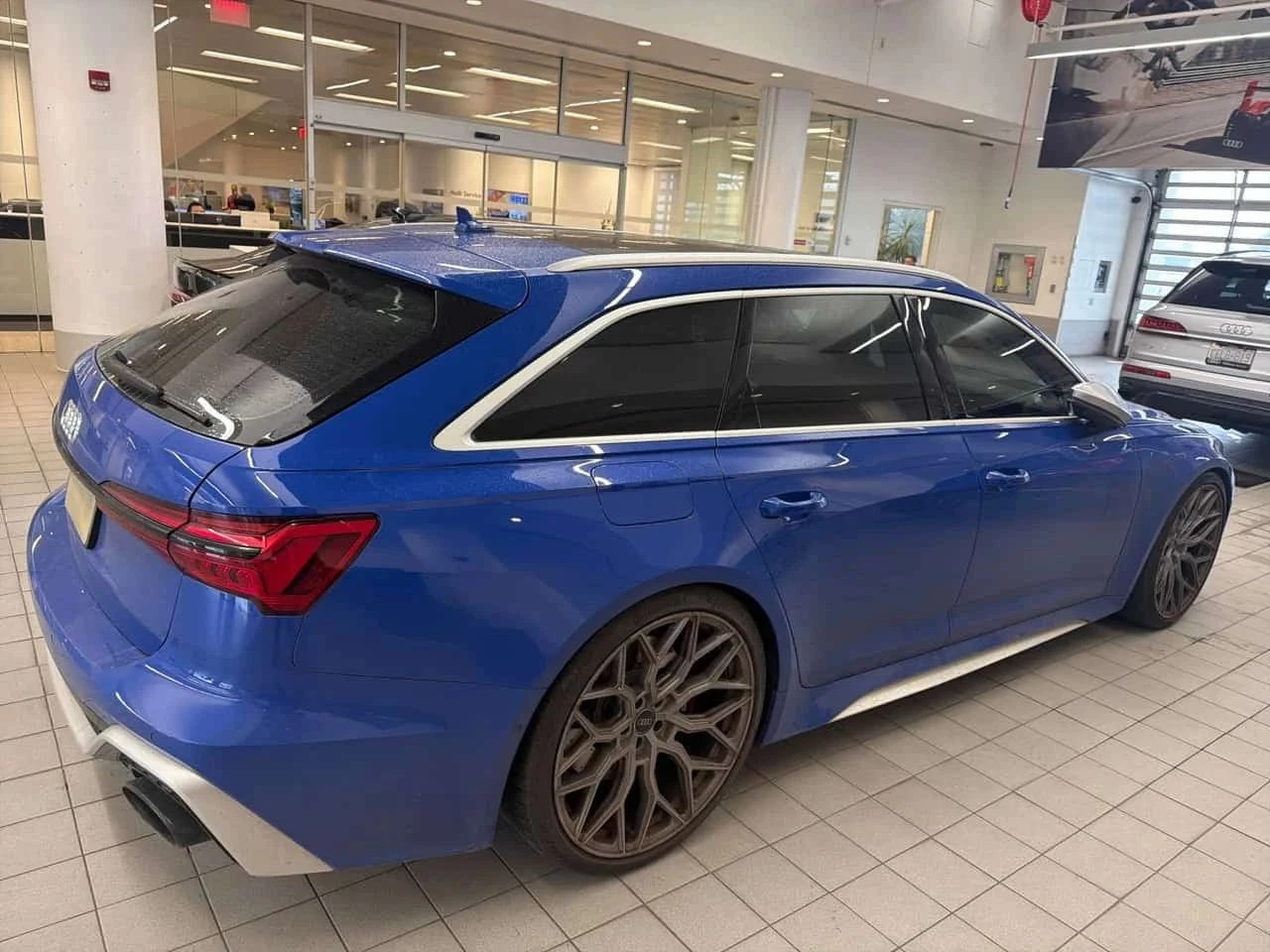 Audi Rs6, снимка 3 - Автомобили и джипове - 56716787