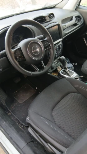 Jeep Renegade 1.3 4XE PLUG-IN HYBRID, снимка 2