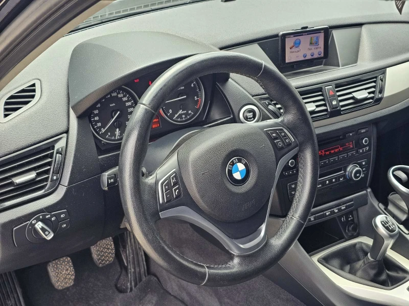 BMW X1, снимка 13 - Автомобили и джипове - 53267532