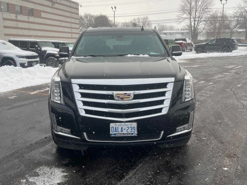 Cadillac Escalade * Premium Luxury * CARFAX * БЕЗ ПЪРВОНАЧАЛНА ВНОСК, снимка 6 - Автомобили и джипове - 53287472