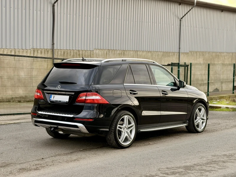 Mercedes-Benz ML 350 AMG LINE/HARMAN/FULL/LED/DSTR/E6/ASSIST/TOP, снимка 5 - Автомобили и джипове - 53540411