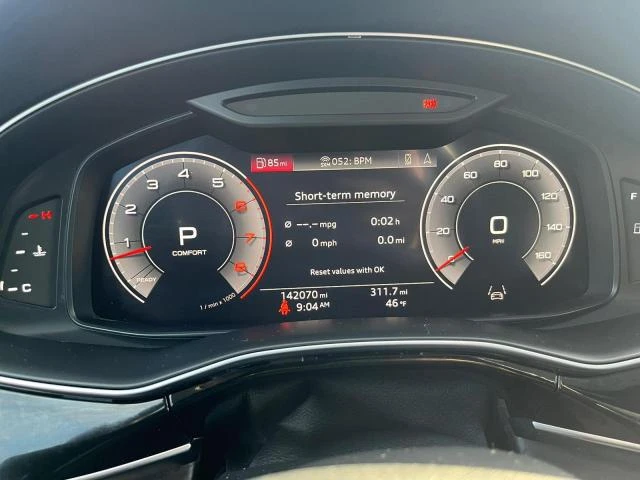 Audi Q8 PRESTIGE* Bose* подгрев* обдухване* Heads-up* щори, снимка 8 - Автомобили и джипове - 48254880