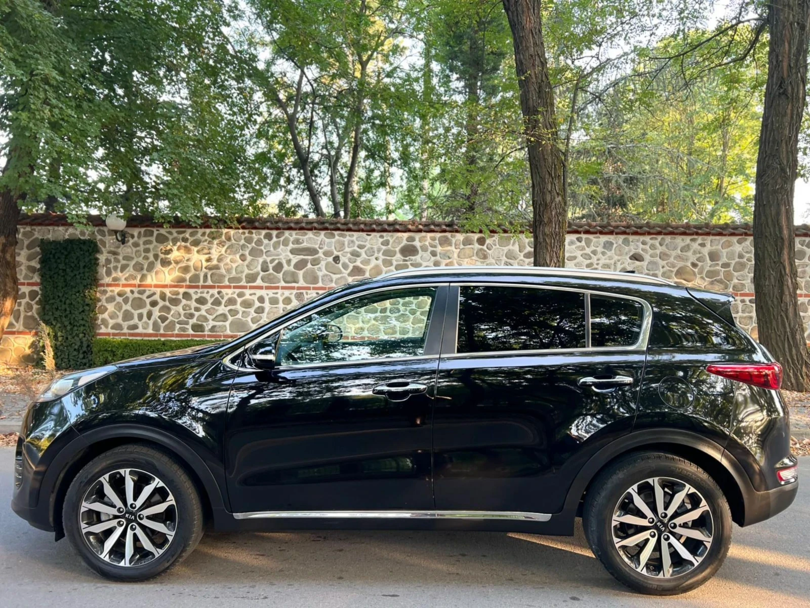 Kia Sportage 2.0 MPI  69000km - изображение 4