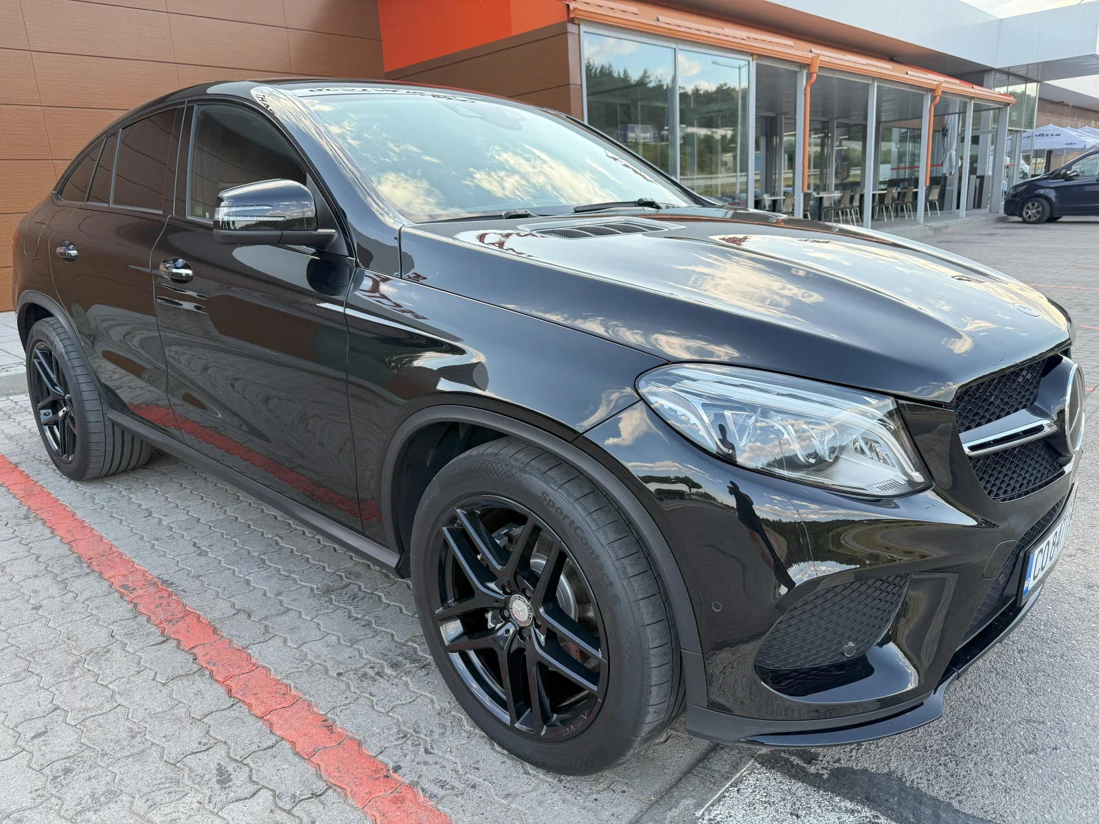 Mercedes-Benz GLE 350 AMG-LINE PANORAMA 360VIEW PODGREV KEYLESS-GO - изображение 5