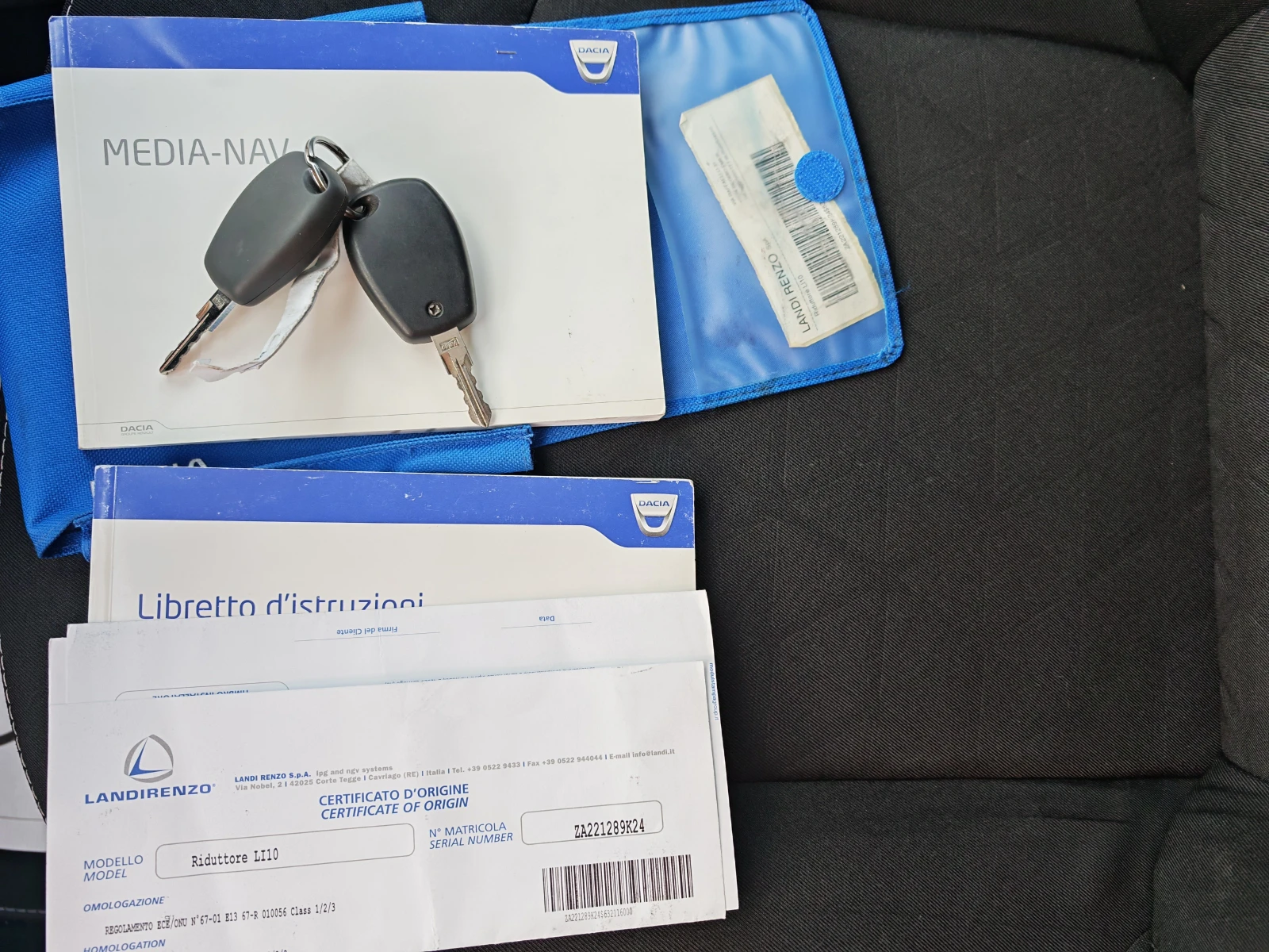 Dacia Duster = = 1.6--= =  | Mobile.bg   14