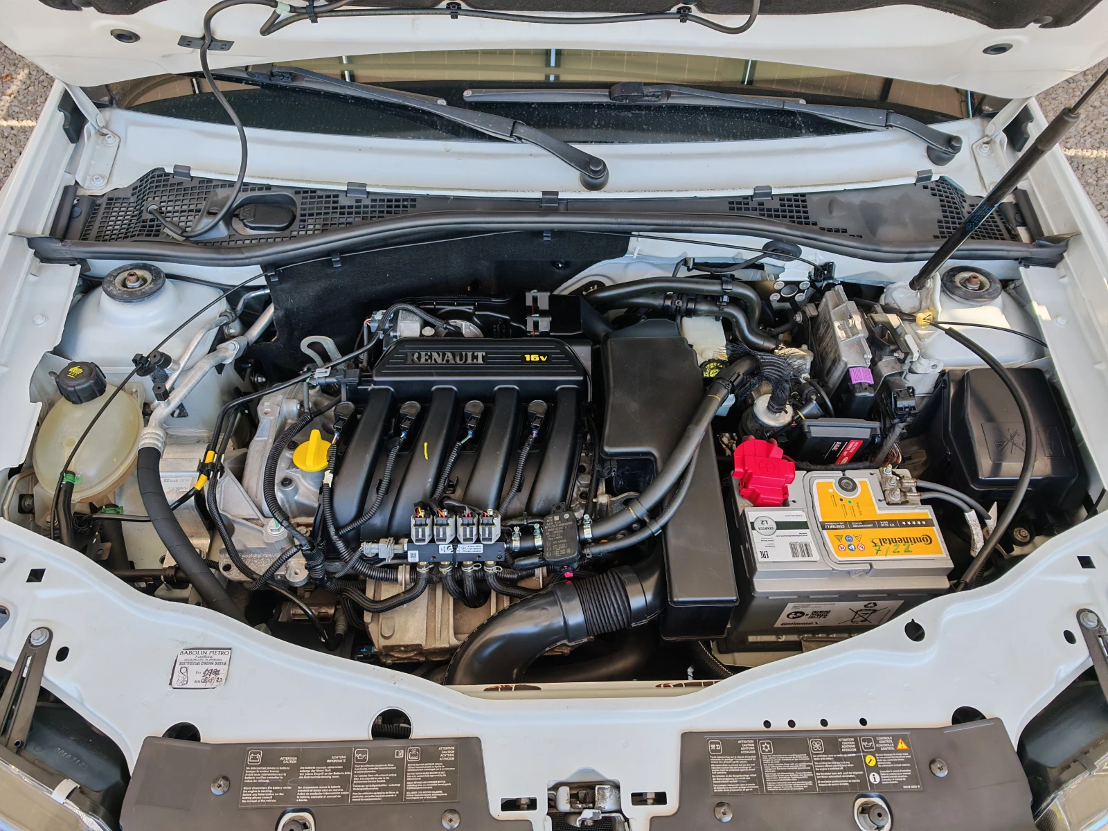 Dacia Duster = = 1.6--= =  | Mobile.bg   17