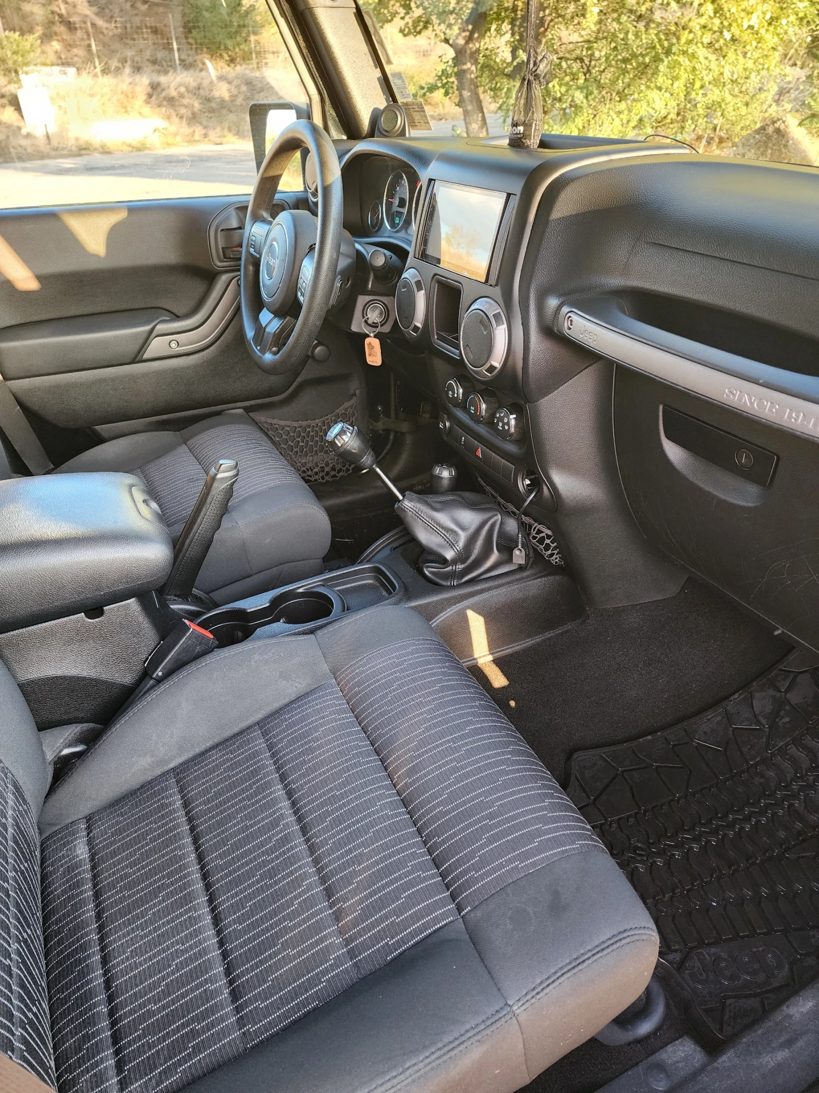 Jeep Wrangler 3.6 Pentastar  . | Mobile.bg   8