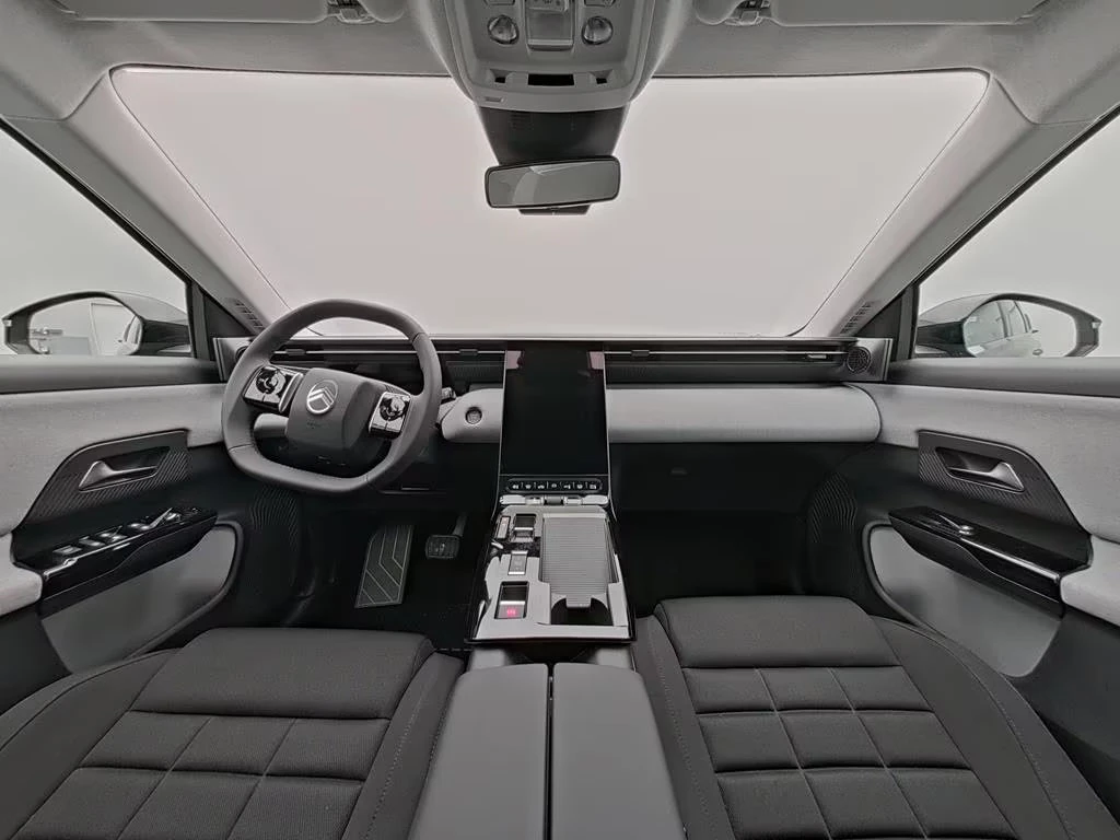 Citroen C5 Aircross НОВ!ELECTRO/213HP/CAM/KOMFORT/ACC/LED/DIGITAL/279z, снимка 11 - Автомобили и джипове - 54120840