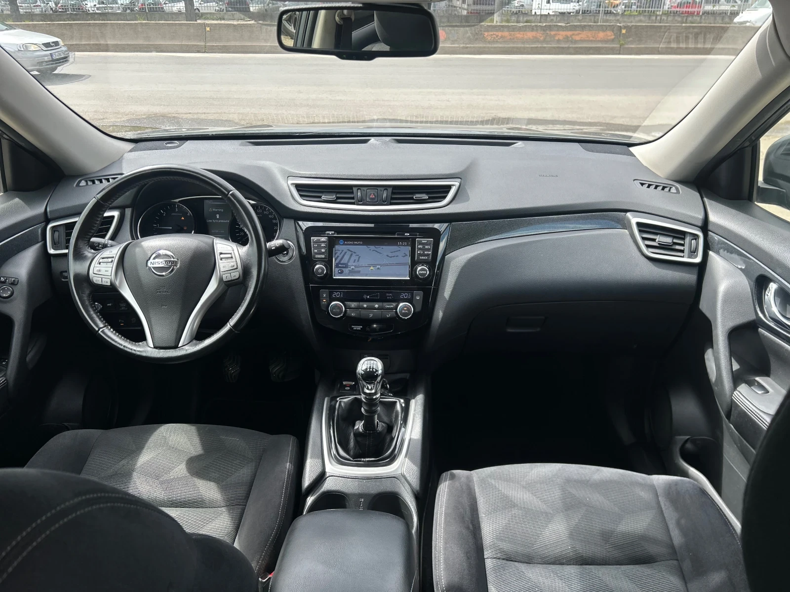 Nissan X-trail 6+ 1 | Mobile.bg � ����������� 10