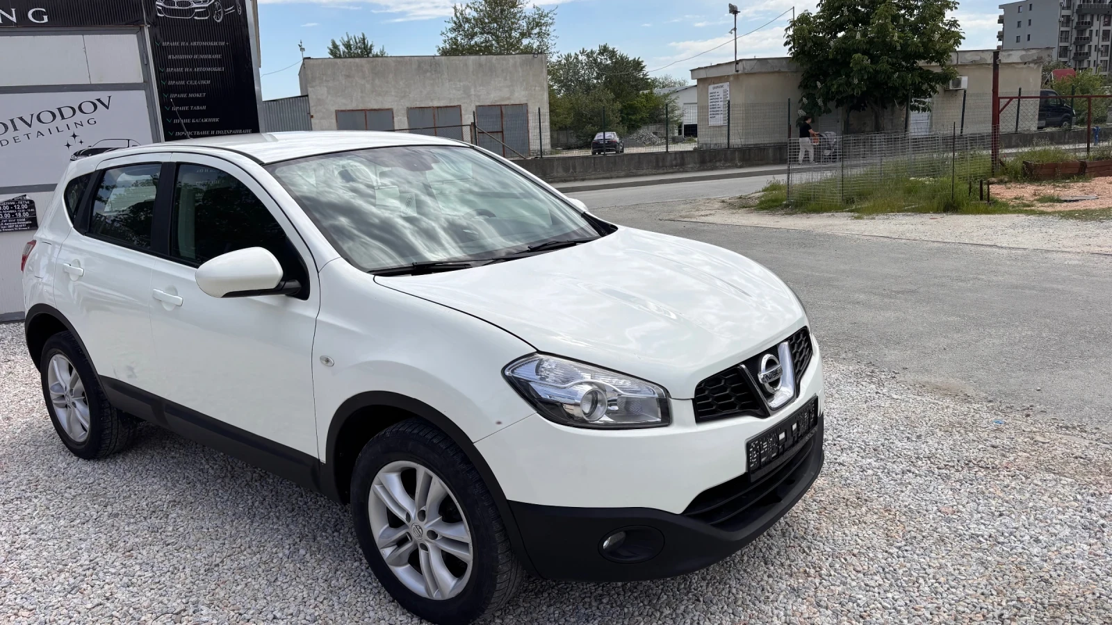 Nissan Qashqai Нов внос от Италия 1, 6 мотор, снимка 5 - Автомобили и джипове - 54454950