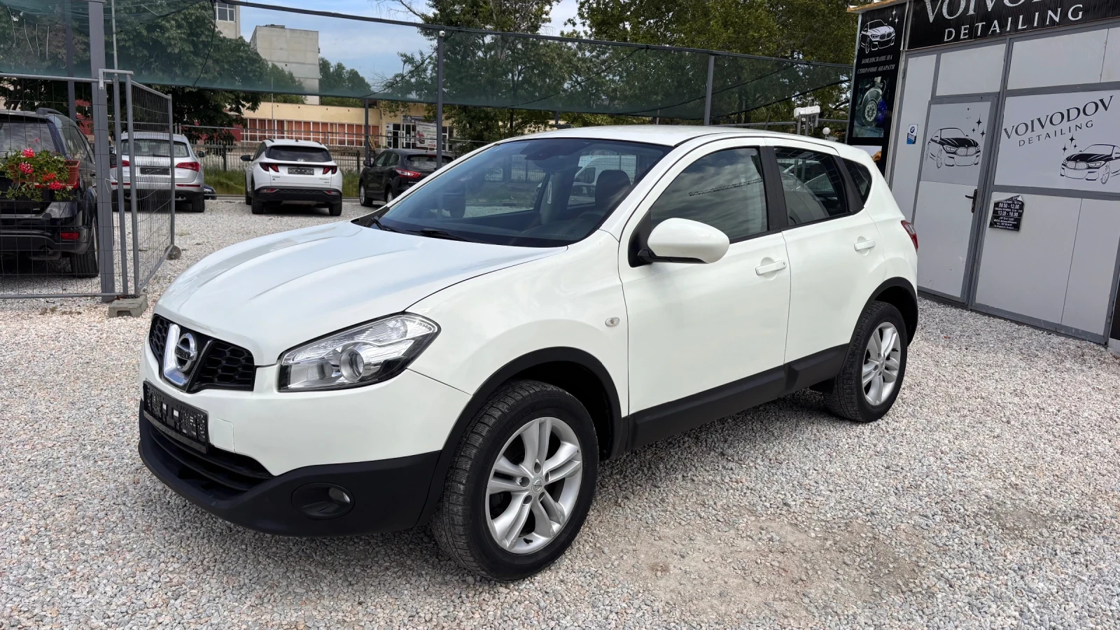 Nissan Qashqai Нов внос от Италия 1, 6 мотор, снимка 2 - Автомобили и джипове - 54454950