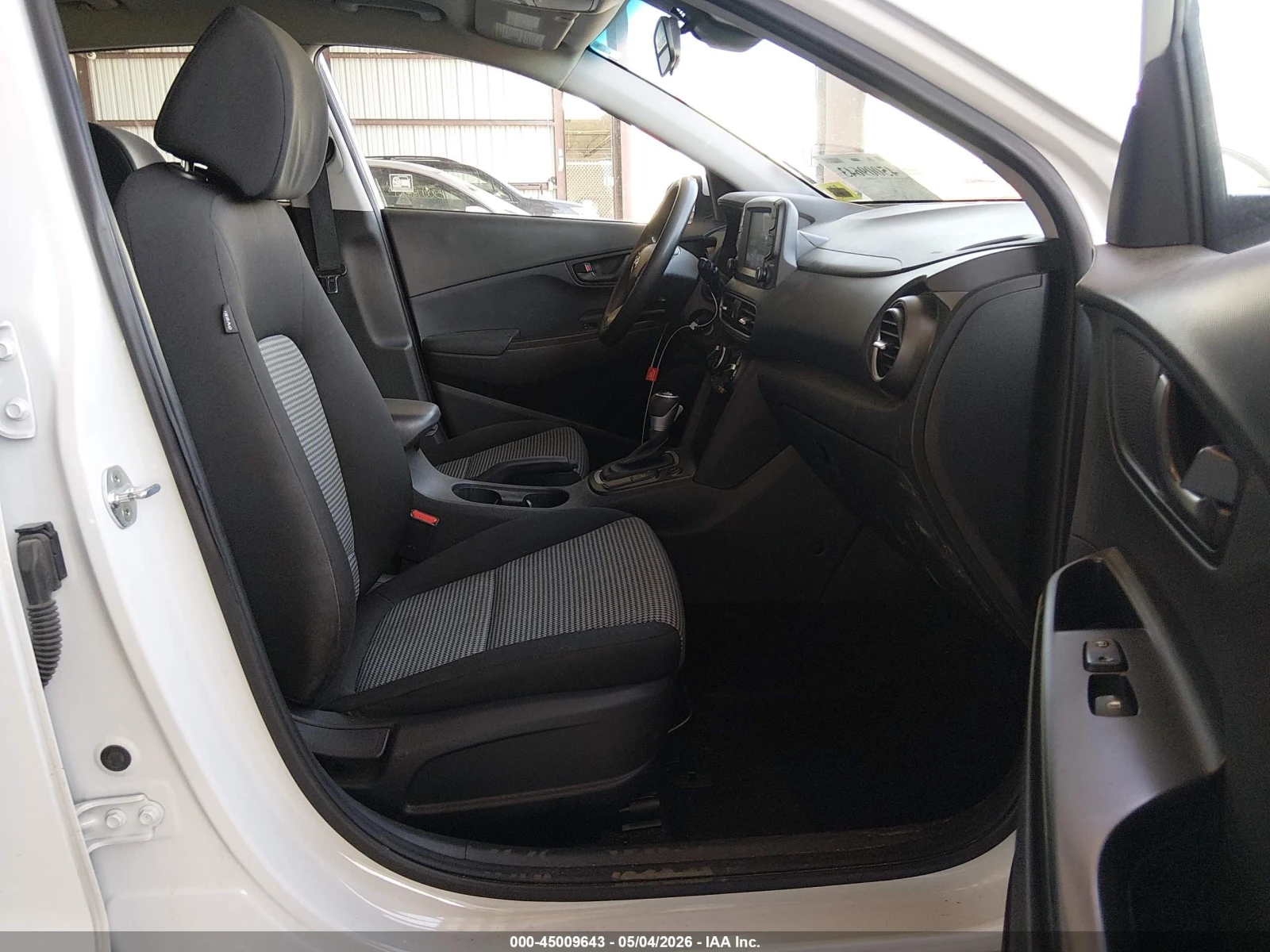 Hyundai Kona 2.0* AWD* Става на газ* Крайна цена, снимка 7 - Автомобили и джипове - 54881828
