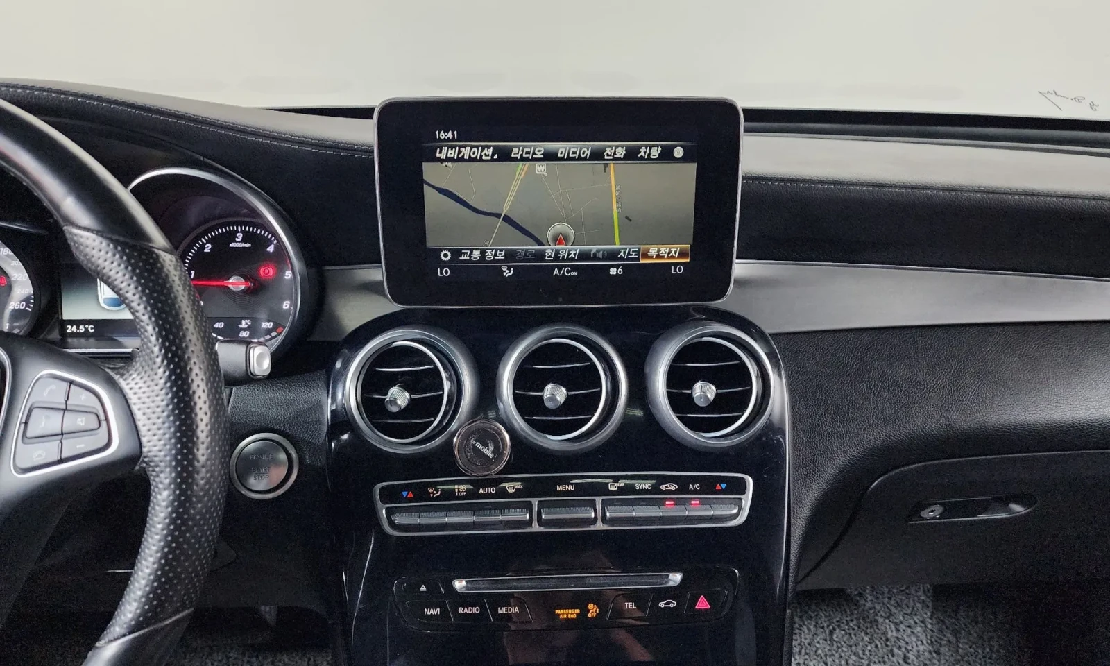 Mercedes-Benz GLC 220, снимка 12 - Автомобили и джипове - 55282555
