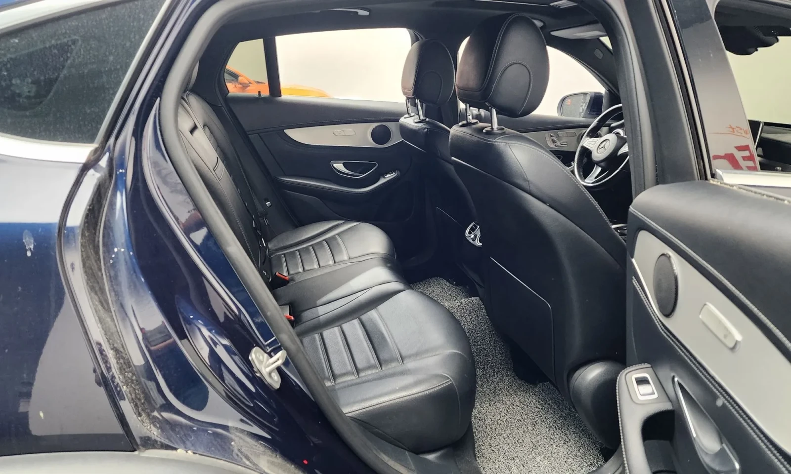 Mercedes-Benz GLC 220, снимка 11 - Автомобили и джипове - 55282555