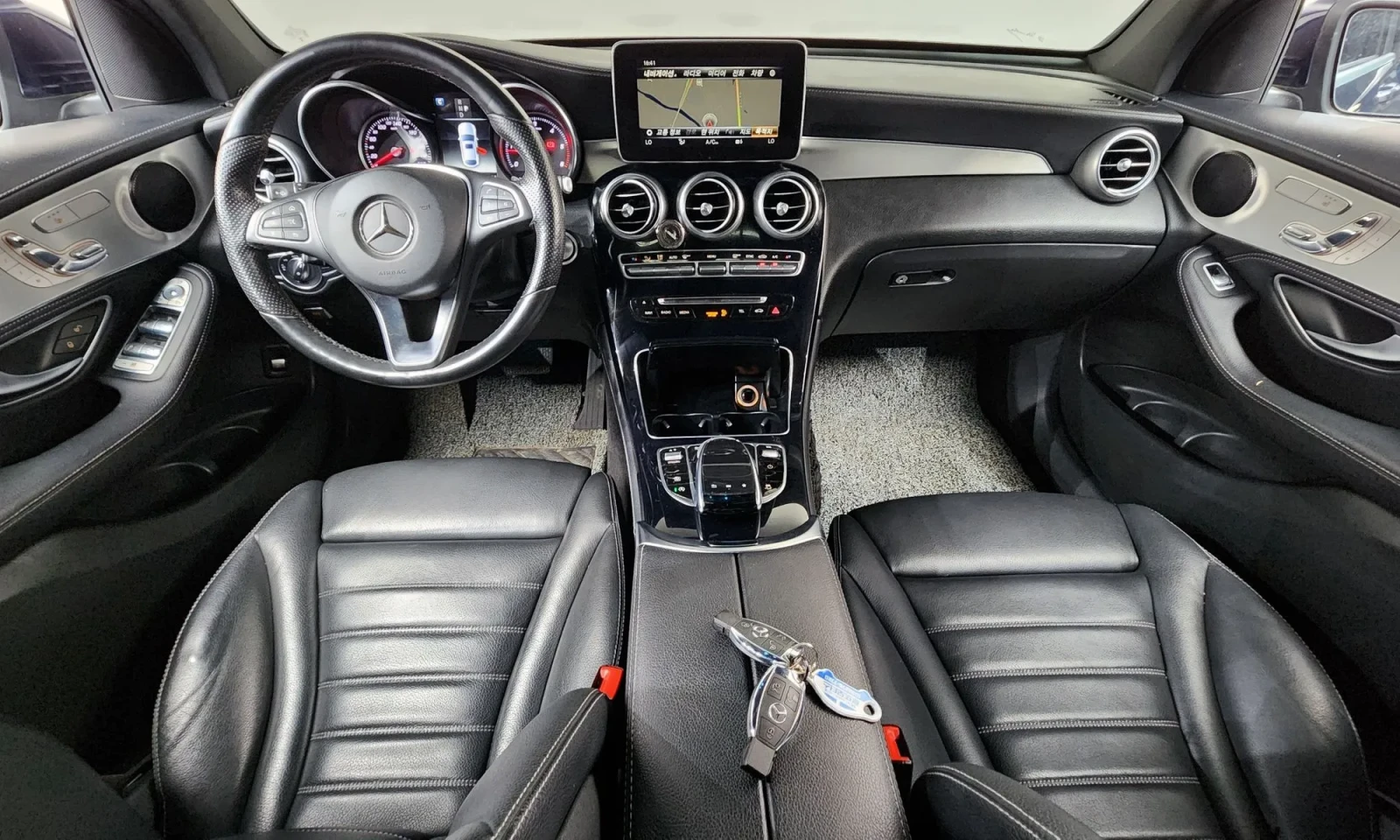 Mercedes-Benz GLC 220, снимка 7 - Автомобили и джипове - 55282555