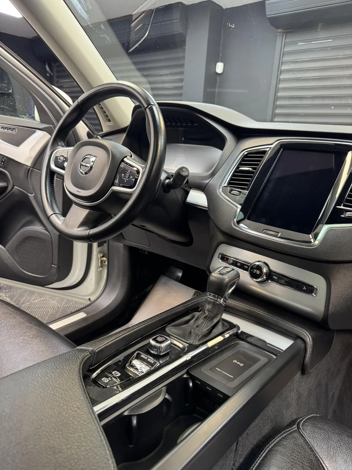 Volvo Xc90 Т5, Momentum (2018)   7 МЕСТА, НАПЪЛНО ОБСЛУЖЕН, снимка 5 - Автомобили и джипове - 55843266