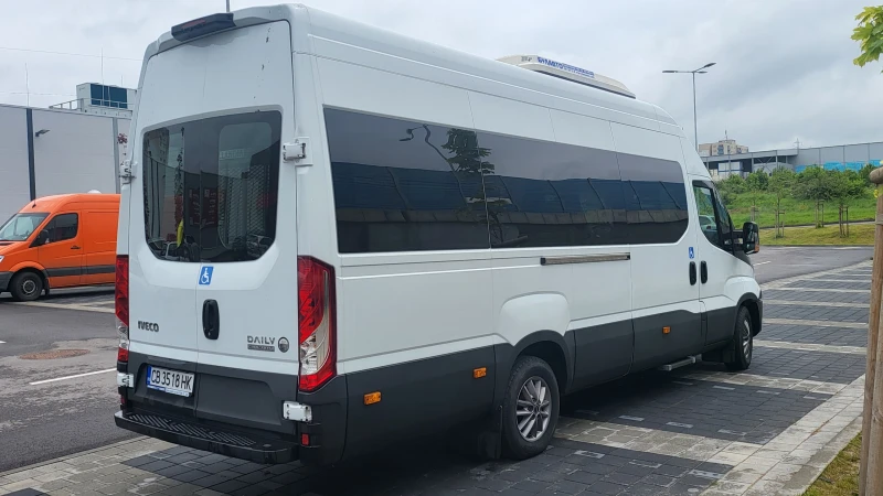 Iveco Daily Daily 35S18 BUS 8+ 1 HI-Matic, инвалидна платформ, снимка 2 - Бусове и автобуси - 53135085