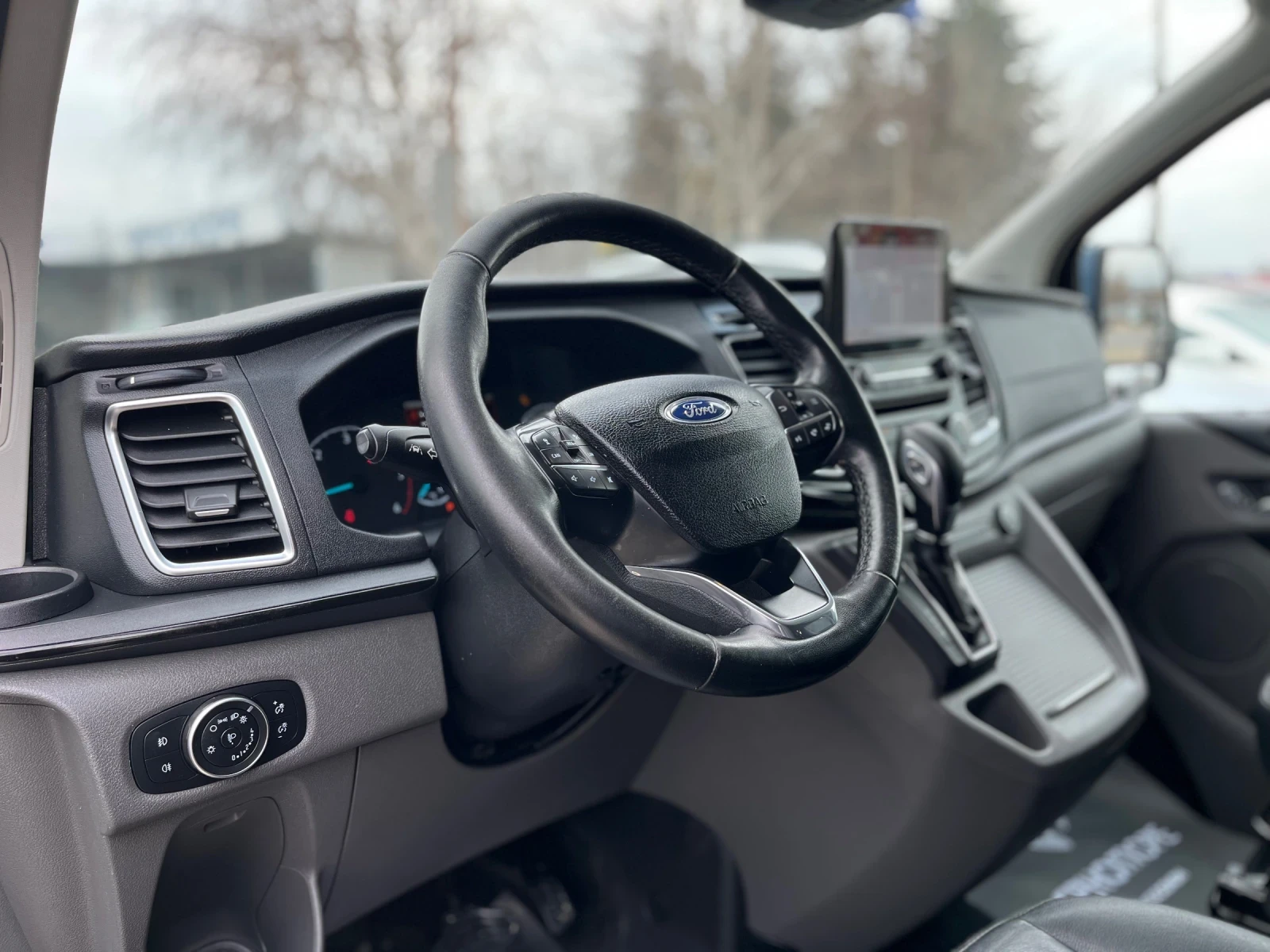 Ford Tourneo Coustom 2.0 TDCI automatic TITANIUM 7+ 1 - изображение 10