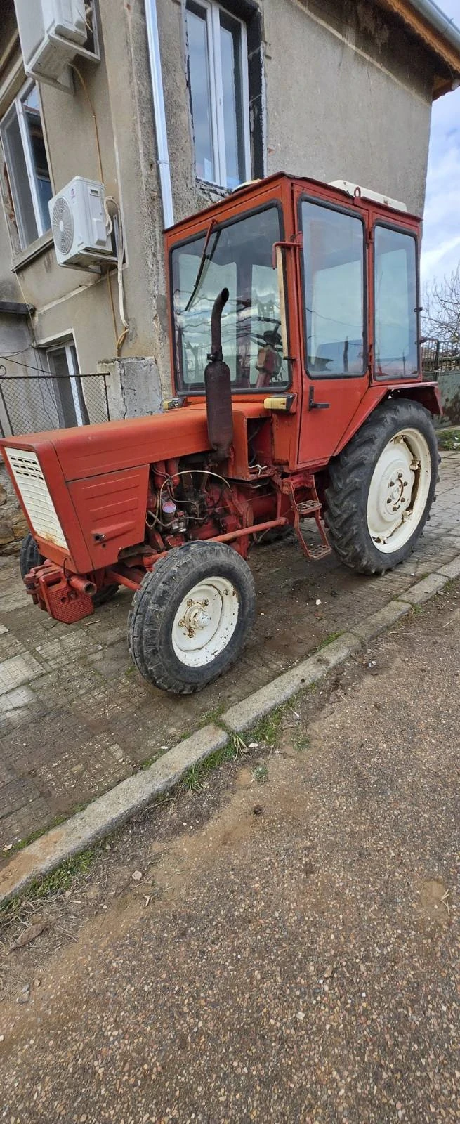 Трактор Владимировец