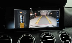 Mercedes-Benz E 220 AVANTGARDE* ПАМЕТ* HEADUP* КАМЕРА* ПОДГРЕВ* КОЖА, снимка 13