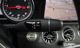 Mercedes-Benz E 220 Cabriolet, снимка 9