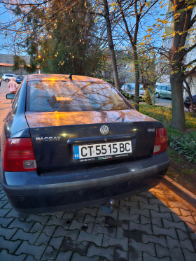 VW Passat, снимка 6 - Автомобили и джипове - 45011051