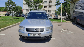 VW Passat, снимка 2 - Автомобили и джипове - 45605111