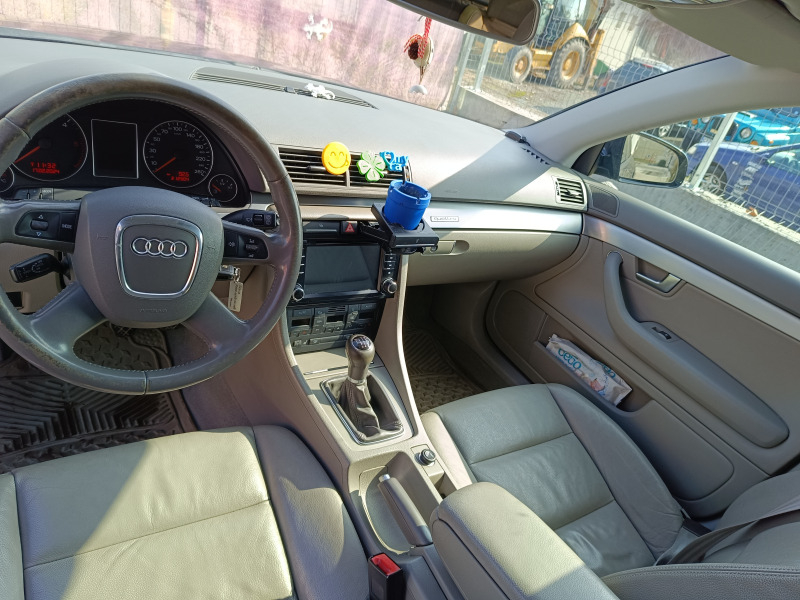 Audi A4, снимка 8 - Автомобили и джипове - 45254558