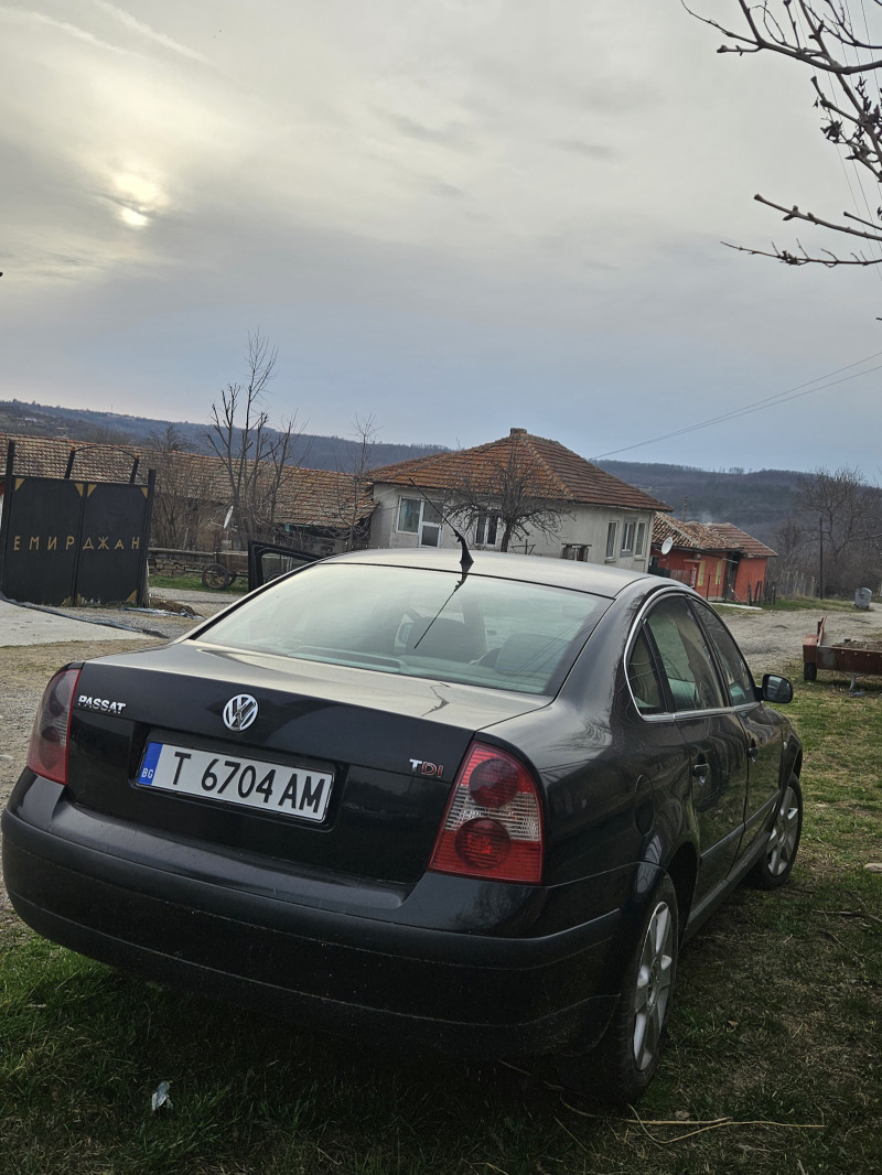 VW Passat, снимка 3 - Автомобили и джипове - 46205861