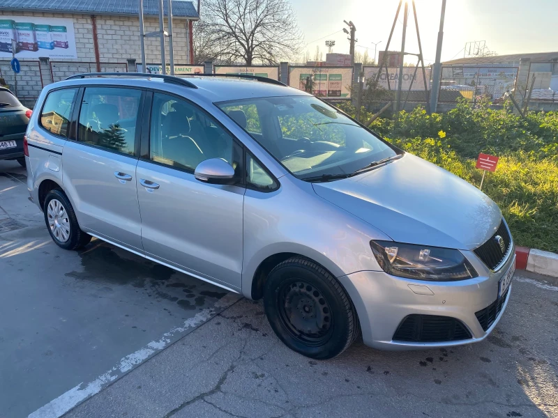 Seat Alhambra, снимка 4 - Автомобили и джипове - 48103311