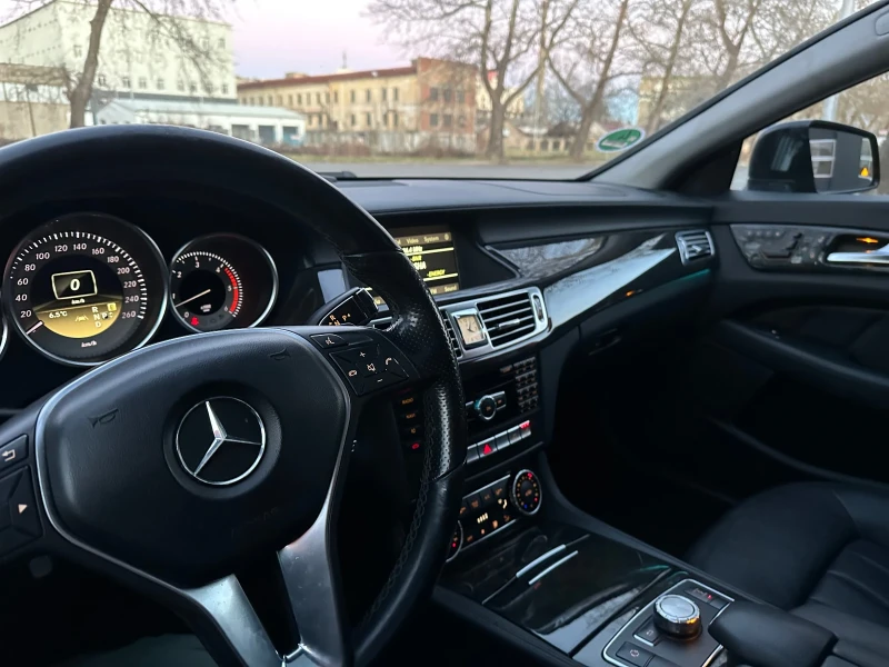 Mercedes-Benz CLS 350 * ПЕЧКА* FULL LED* KAMERA* DISTRONIC* LINE ASSIST*, снимка 11 - Автомобили и джипове - 49497886