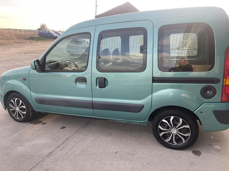 Renault Kangoo DCI, снимка 7 - Автомобили и джипове - 48817076