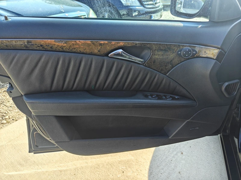 Mercedes-Benz E 320 CDI, редови мотор, снимка 6 - Автомобили и джипове - 50632660