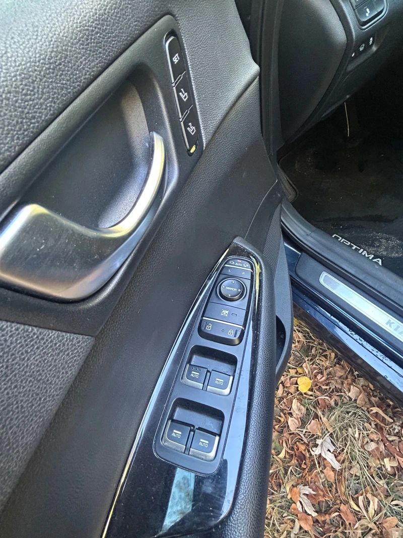 Kia Optima 1.6CRDI, снимка 17 - Автомобили и джипове - 51813289