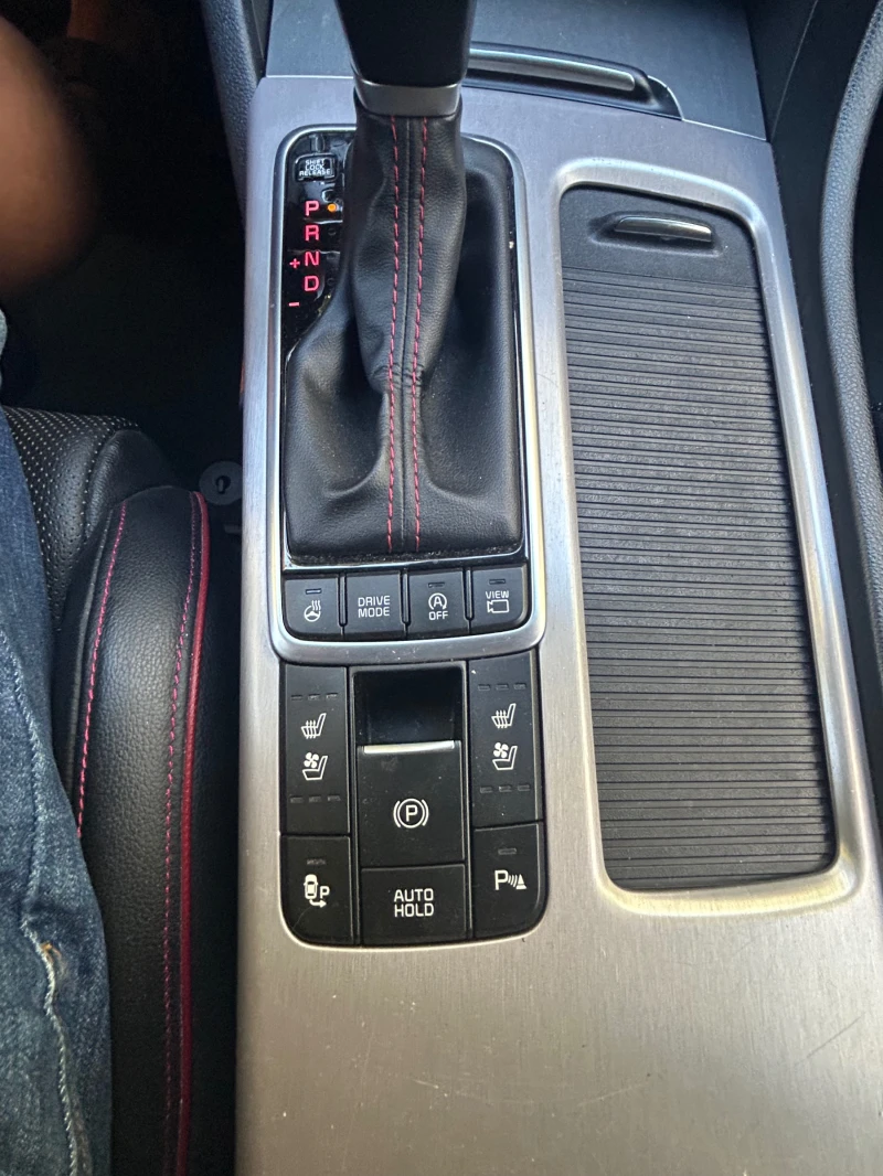 Kia Optima 1.6CRDI, снимка 12 - Автомобили и джипове - 51813289