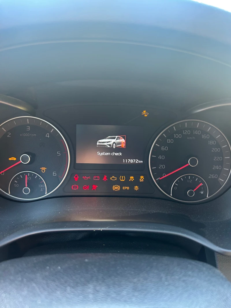 Kia Optima 1.6CRDI, снимка 8 - Автомобили и джипове - 51813289