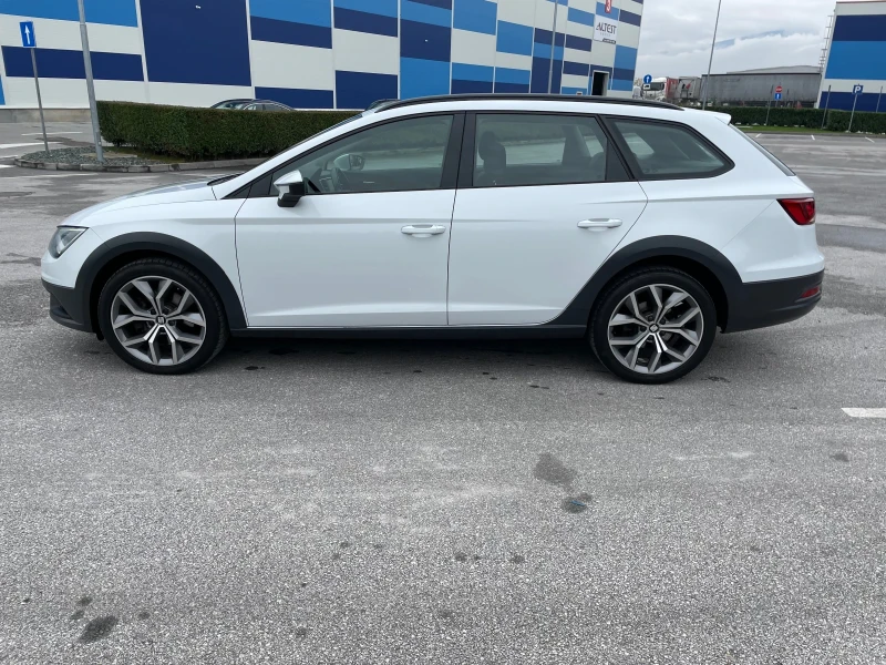 Seat Leon 2.0TDI X-PERIENCE* 4.4, снимка 3 - Автомобили и джипове - 52311748