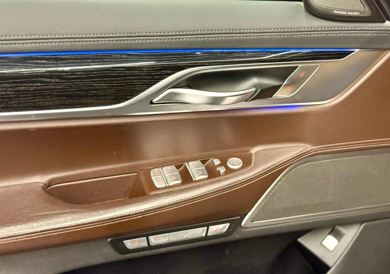 BMW 740 Long* Sky Lounge* M Paket* Leasing , снимка 7 - Автомобили и джипове - 52741173