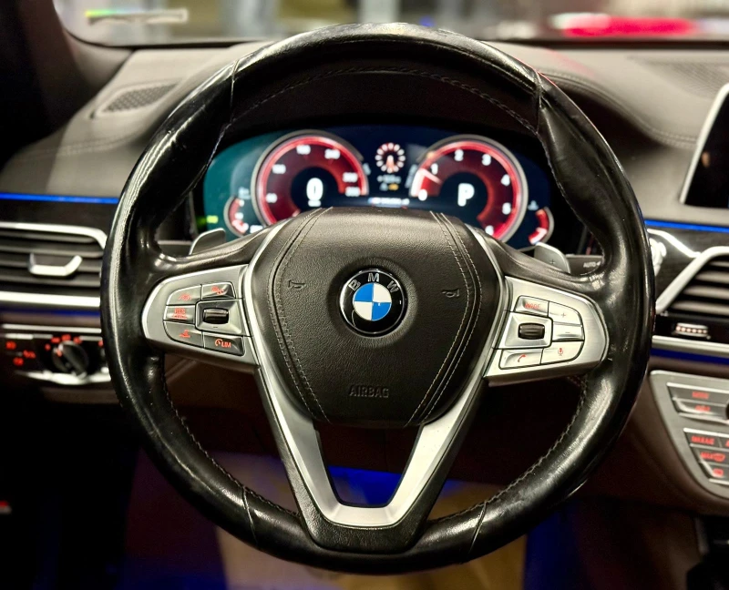 BMW 740 Long* Sky Lounge* M Paket* Leasing , снимка 10 - Автомобили и джипове - 52741173