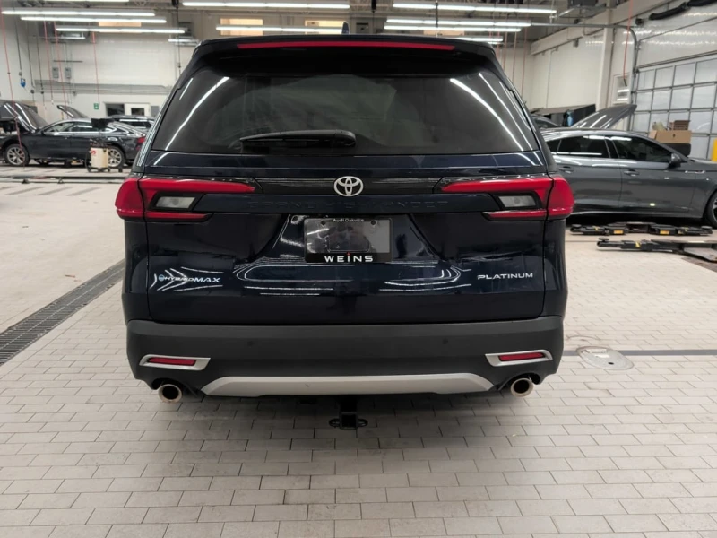 Toyota Grand Highlander * Hybrid Platinum * CARFAX * БЕЗ ПЪРВОНАЧАЛНА ВНОС, снимка 4 - Автомобили и джипове - 52852345