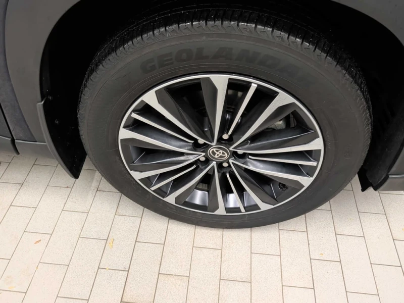 Toyota Grand Highlander * Hybrid Platinum * CARFAX * БЕЗ ПЪРВОНАЧАЛНА ВНОС, снимка 7 - Автомобили и джипове - 52852345