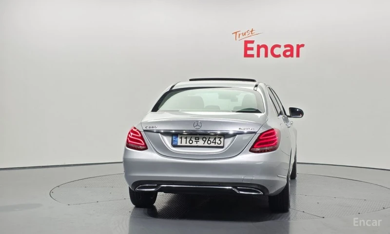 Mercedes-Benz C 220, снимка 4 - Автомобили и джипове - 52962189