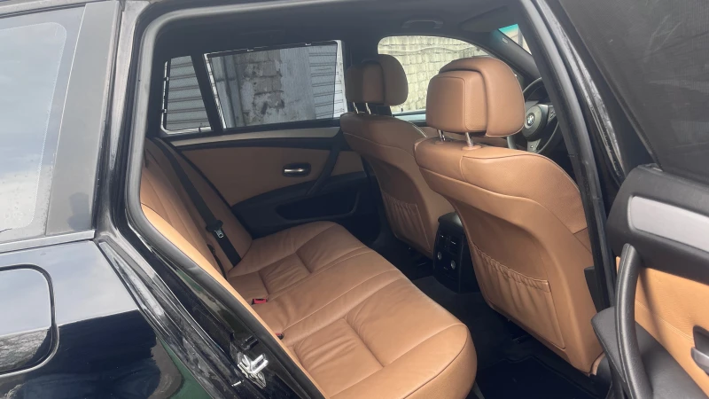 BMW 525 d M Paket lci Auto, снимка 10 - Автомобили и джипове - 53023365