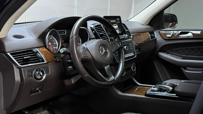Mercedes-Benz GLS 450 MAYBACH Kit / Designo / 4Matic, снимка 9 - Автомобили и джипове - 53219955