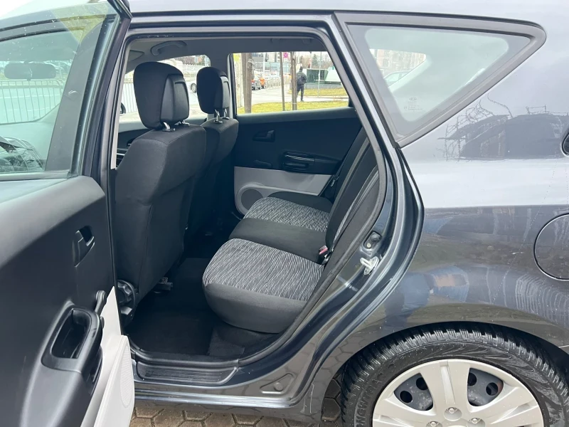 Kia Ceed 1.4i/ГАЗ-BRC, снимка 13 - Автомобили и джипове - 53253315