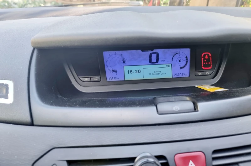 Citroen C4 Picasso, снимка 7 - Автомобили и джипове - 53391119