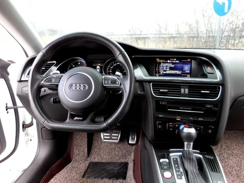 Audi A5 2.0 Tdi Quattro Sportback, снимка 17 - Автомобили и джипове - 55883364